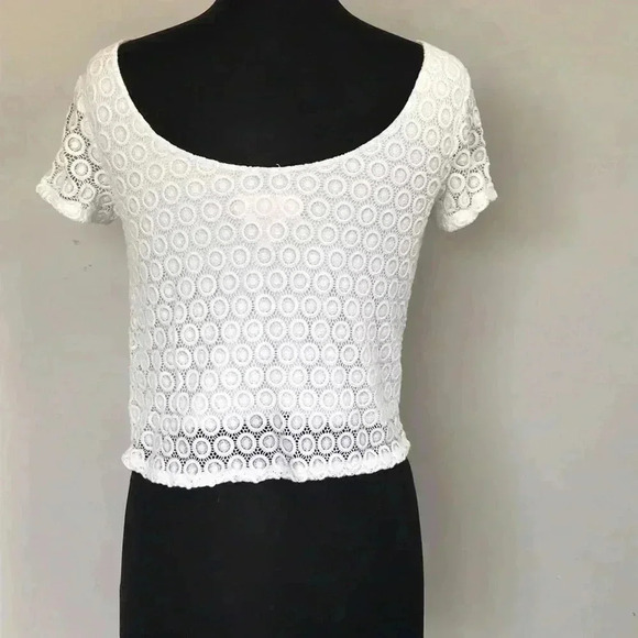 Lilly Pulitzer For Target Embroidered Lace Overlay Cropped Blouse Size S - Picture 2 of 8